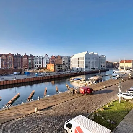 Riverview Waterline & Pool * Gdańsk